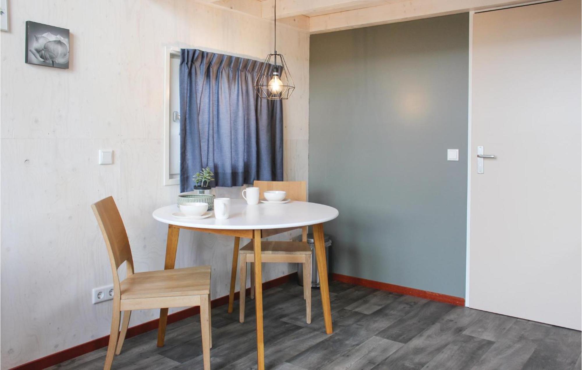 Cozy Home In Sint-Annaland With Kitchen 外观 照片
