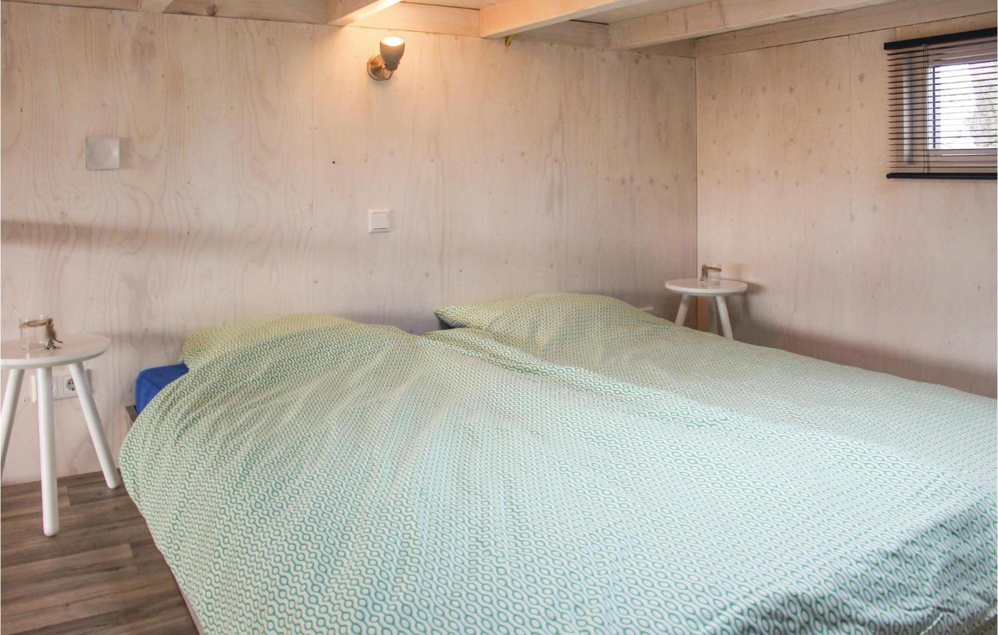 Cozy Home In Sint-Annaland With Kitchen 外观 照片